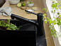 Смеситель для кухни Hansgrohe Zesis M33 74800670 с вытяжным душем, матовый черный